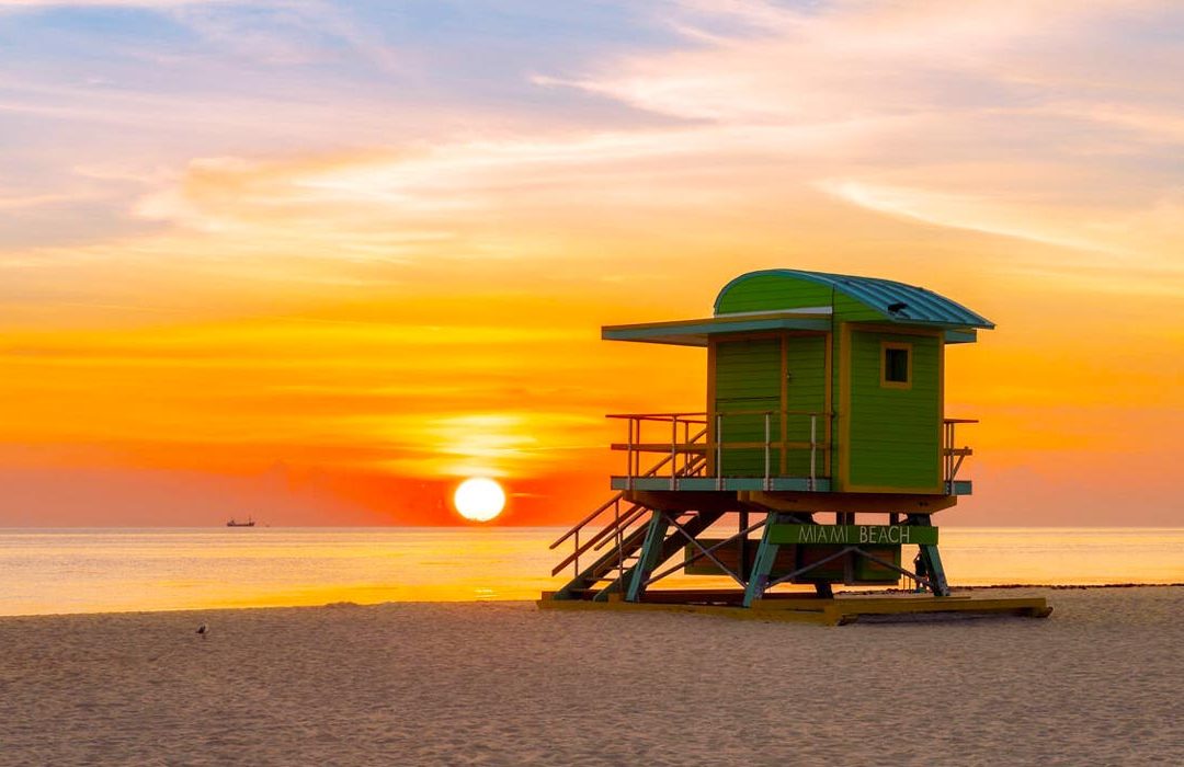 Warm Places to Travel in February in USA